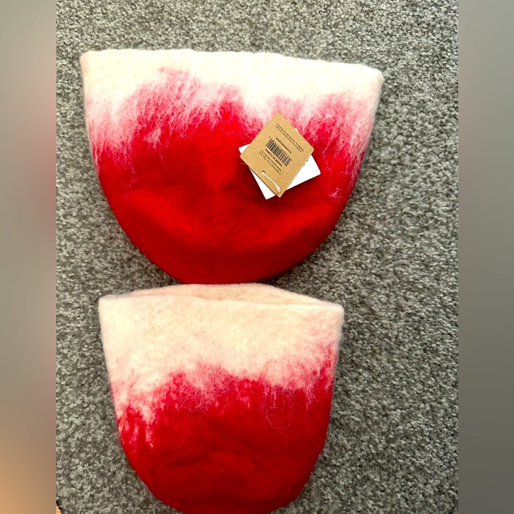 Pair of 100% wool pot covers
